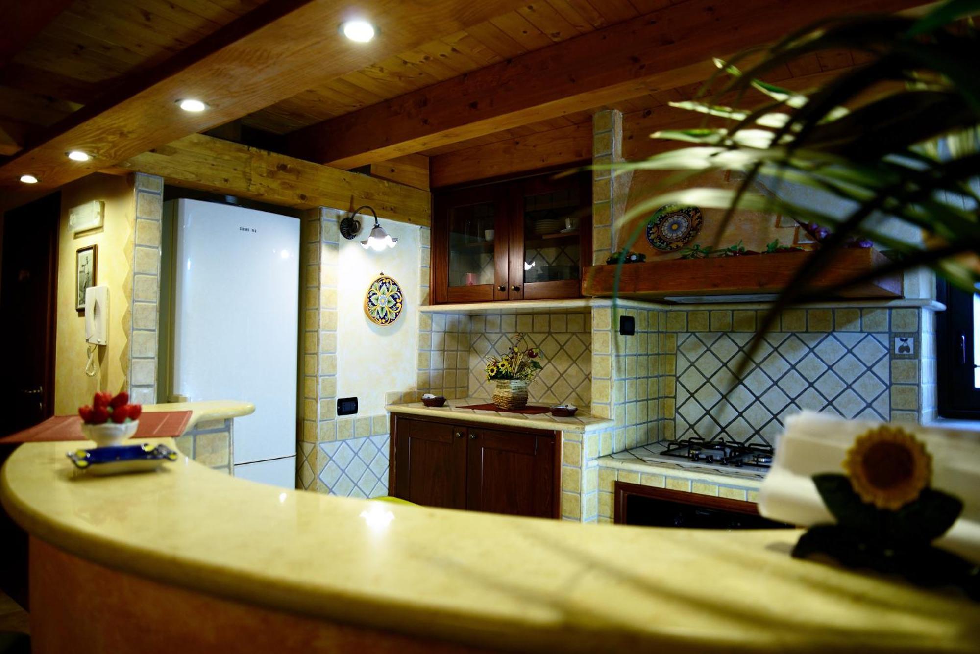 Alla Corte Dei Ventimiglia Montelepre Exterior foto