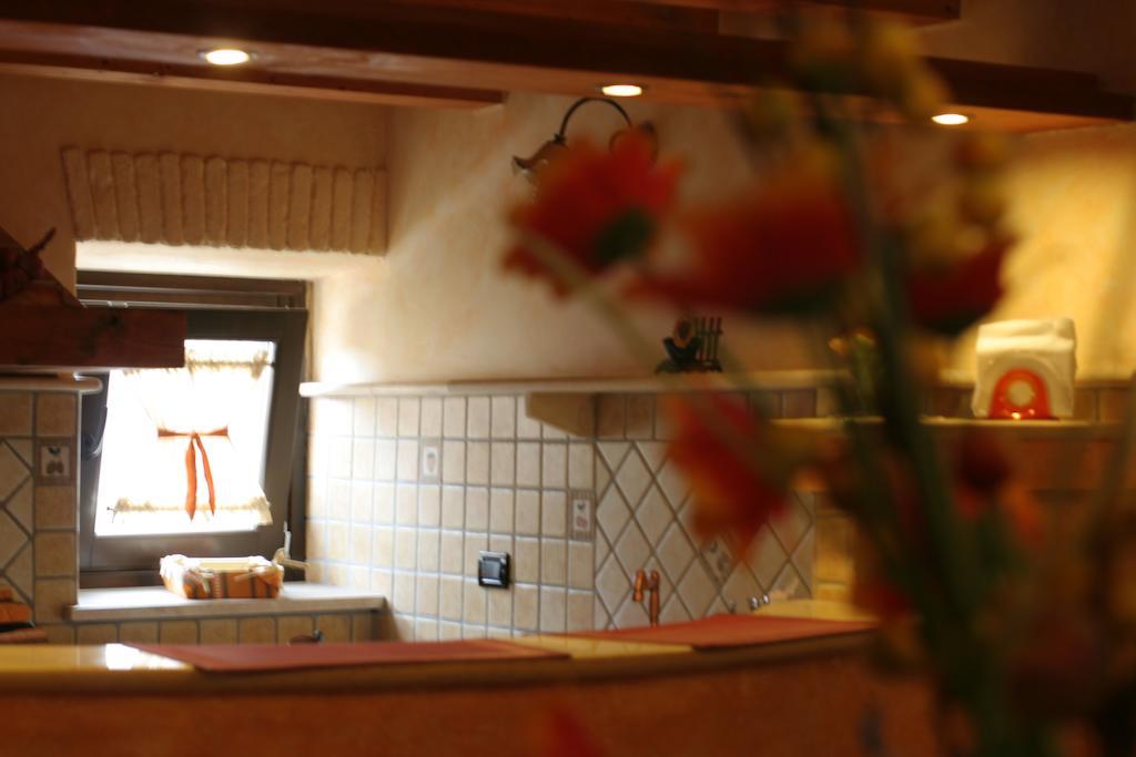 Alla Corte Dei Ventimiglia Montelepre Cameră foto