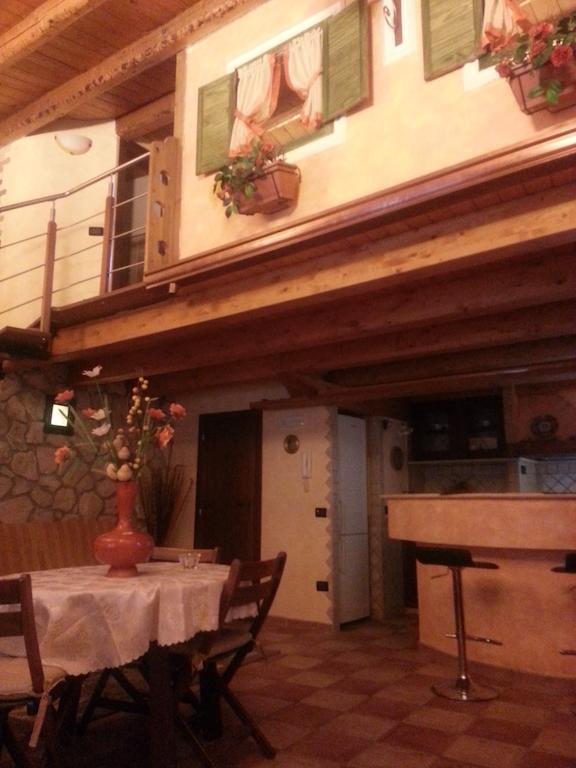 Alla Corte Dei Ventimiglia Montelepre Exterior foto